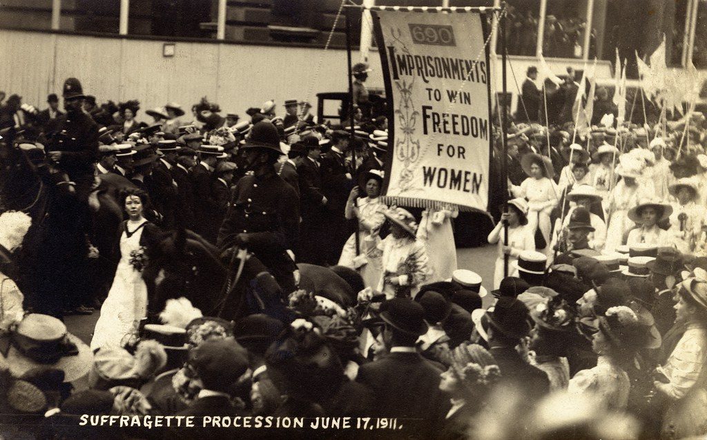 suffragette statue