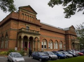Salford Museum and Art Gallery invite you to value your goods