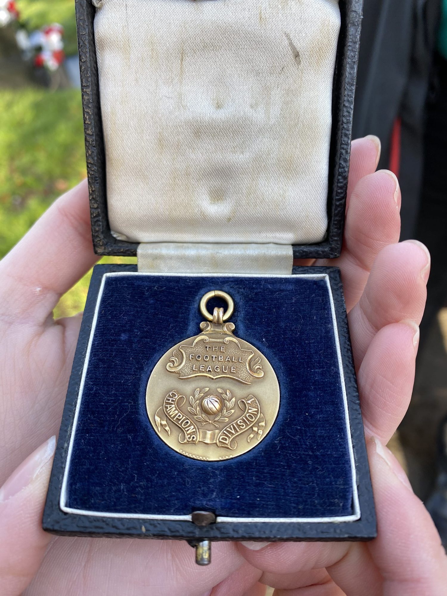 Manchester United legend Eddie Colman remembered by family friend 62