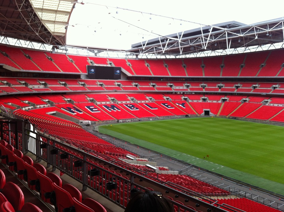 Salford fans in challenge cup