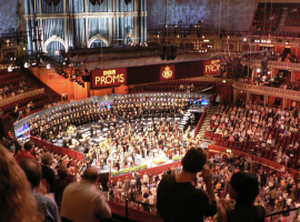 https://commons.wikimedia.org/wiki/File:BBC_Proms_31.jpg