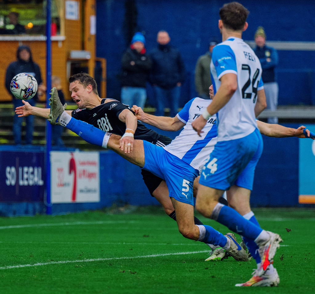 Salford City 0-0 Barrow. Credit: Salford City Football Club (Through Twitter)