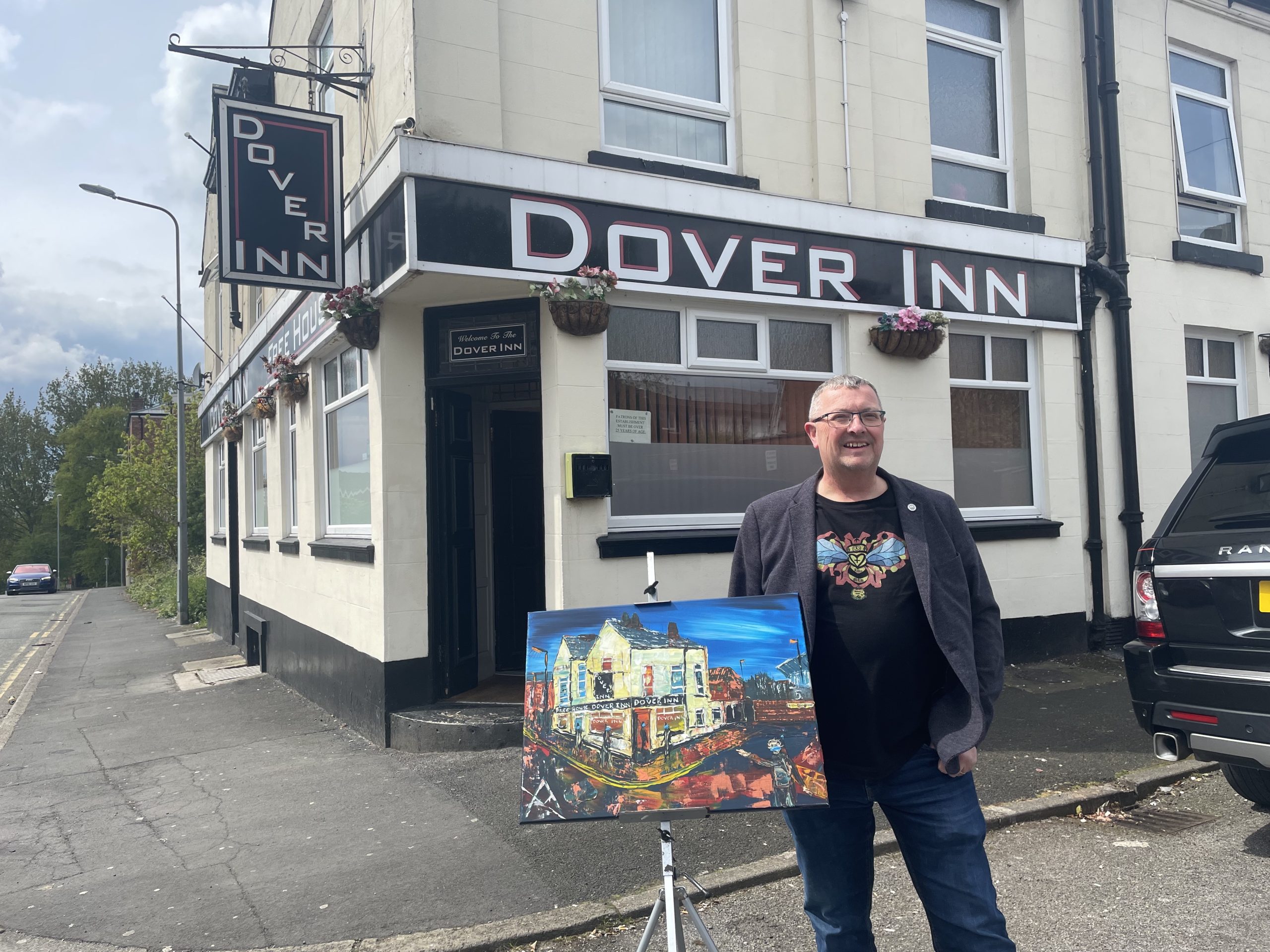 Meet the artist aiming to preserve Salford pubs with his artwork
