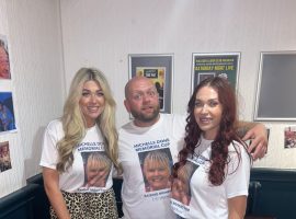 Three siblings from Salford are hosted their second annual fundraiser in Walkden in memory of their mum. 