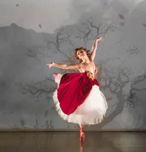 The Red Shoes, Photo by Johan Persson via The Lowry