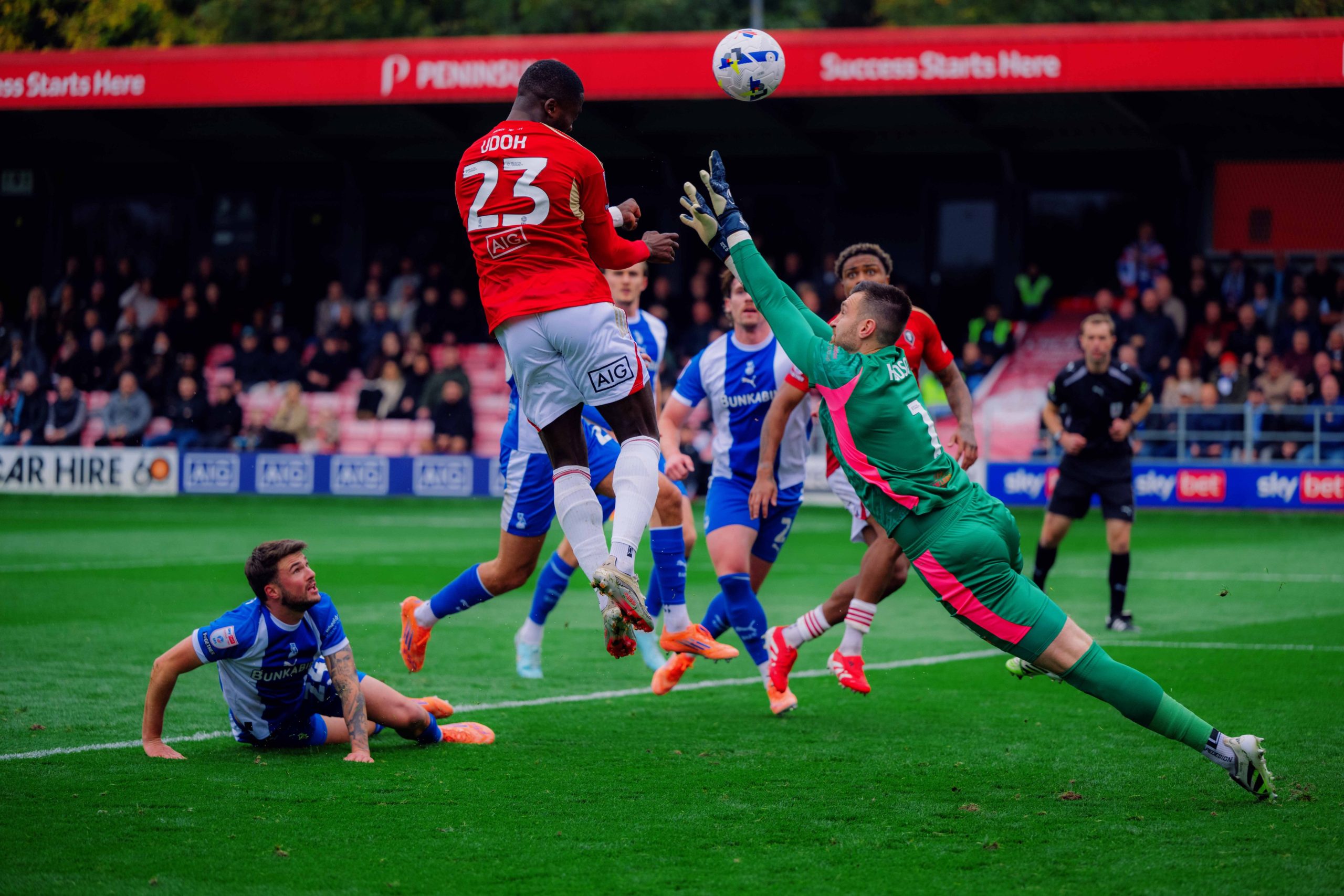 Salford City beat 10-men Oldham Athletic 1-0 to end their three game winless streak